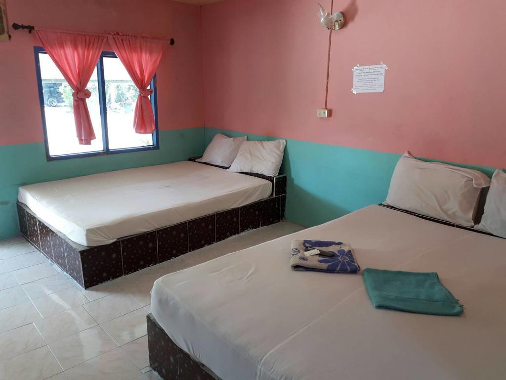 Kanjana Resort Surat Thani Extérieur photo