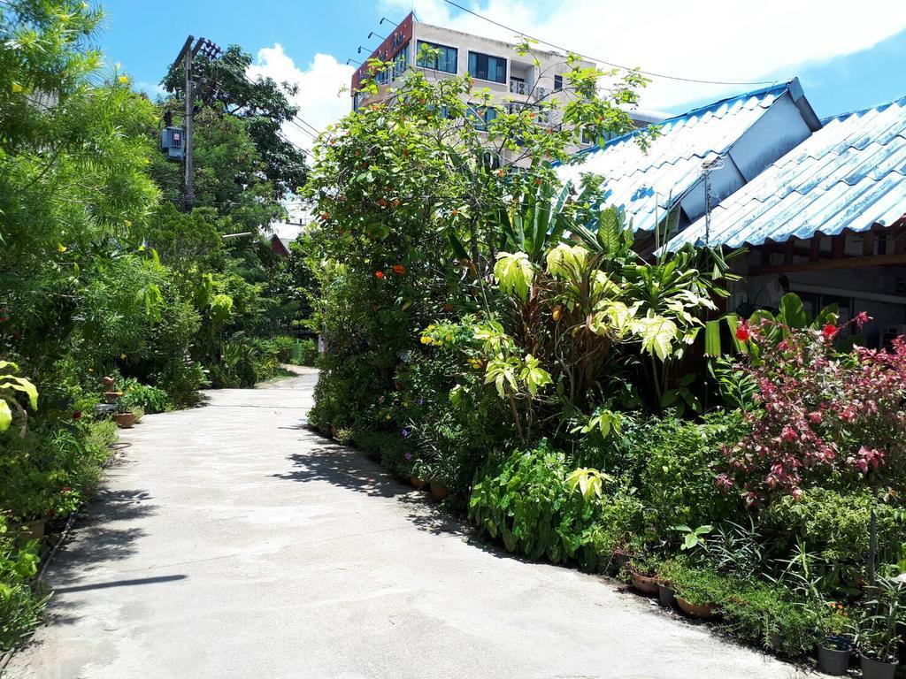 Kanjana Resort Surat Thani Extérieur photo